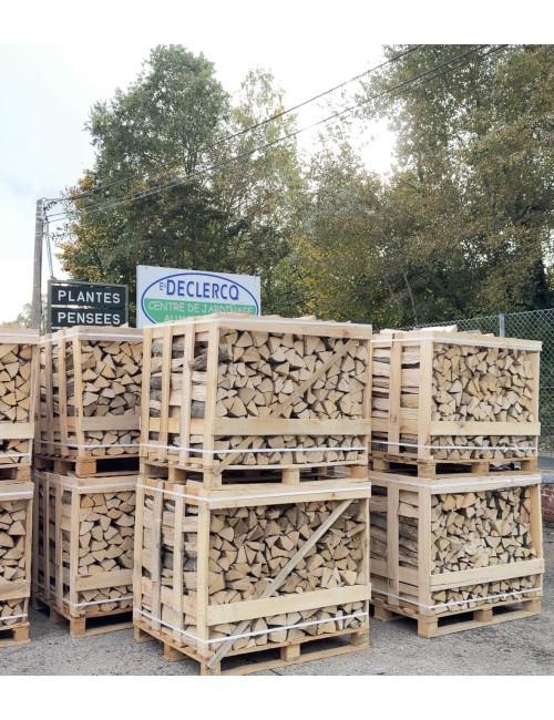 Box de 1 m3 de Bois de Chauffage rangé  en bûche de 30 cm équivalent à 1,5 Stère